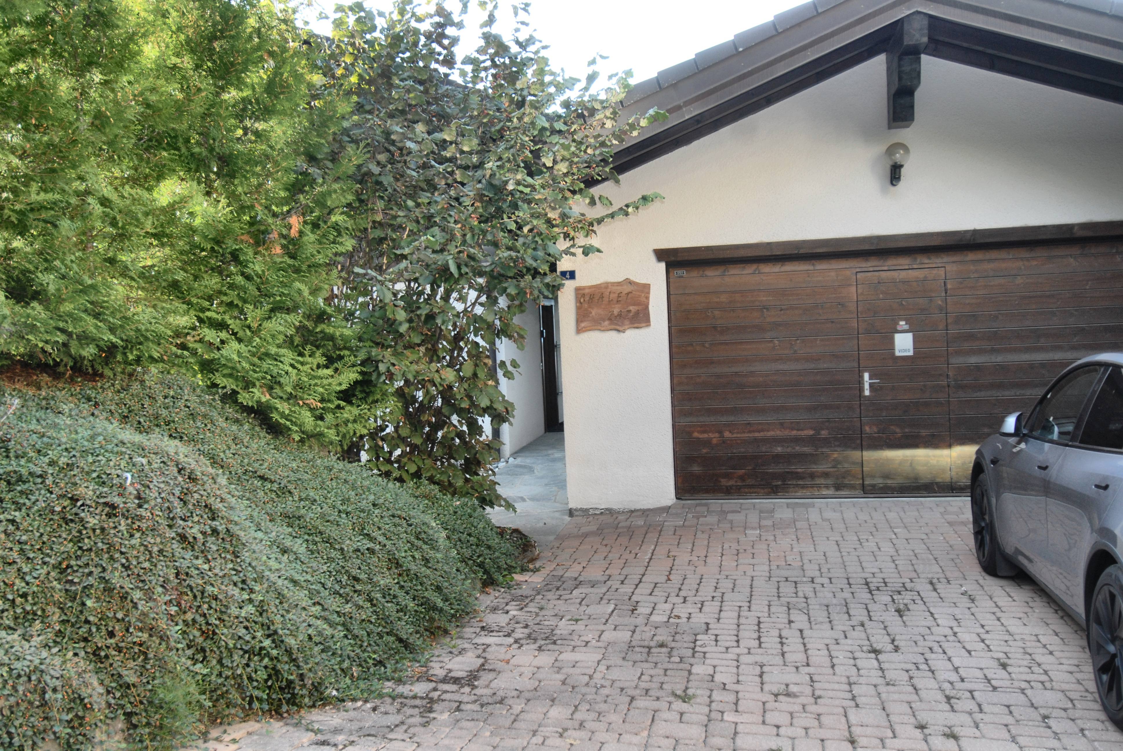 Parking — the garage is not included